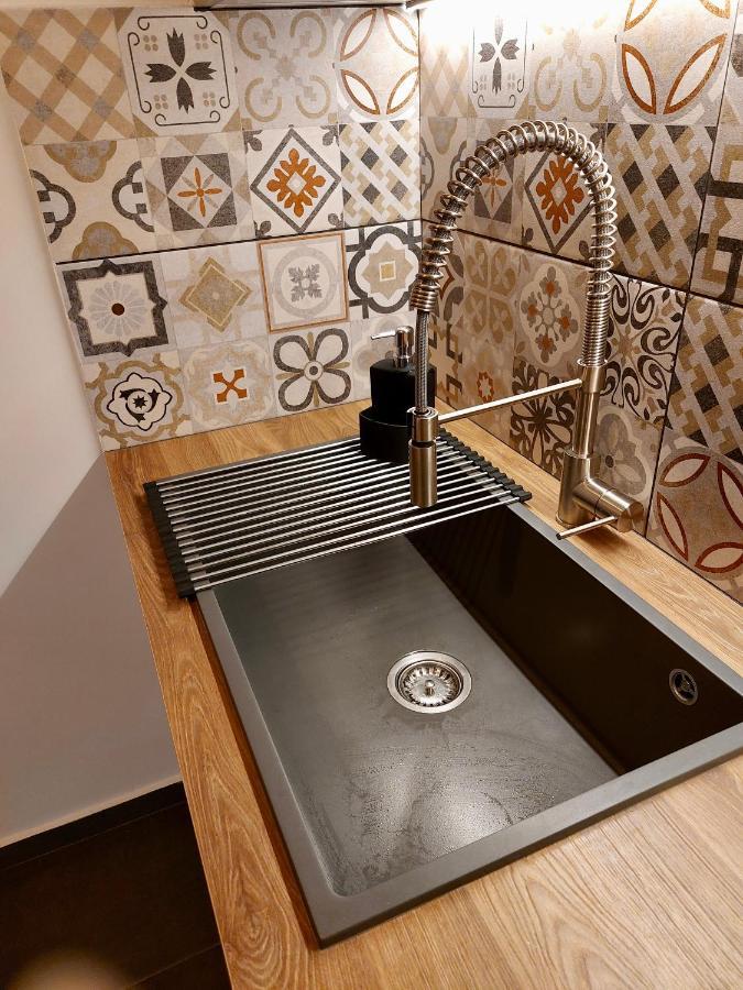 Christina-Anna Athens City Center Walking Distance To Everywhere And Acropolis, In One Of The Most Favorable Locations By National Gardens And Zoo, Hellenic Parliament In Syntagma And Stylish Exquisite Kolonaki Cozy Renovated Apartment Exteriér fotografie